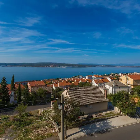 Romantisches Studio-apartment Nur 650 Meter Zum Mit Meerblick, Fitnessraum * Crikvenica