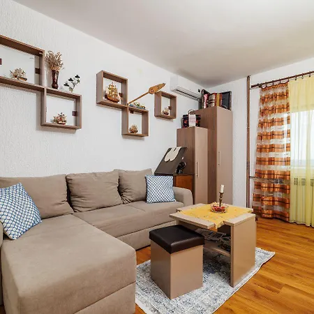 Romantisches Studio-apartment Nur 650 Meter Zum Mit Meerblick, Fitnessraum