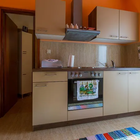 Romantisches Studio-apartment Nur 650 Meter Zum Mit Meerblick, Fitnessraum *