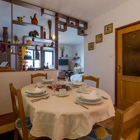 Romantisches Studio-apartment Nur 650 Meter Zum Mit Meerblick, Fitnessraum