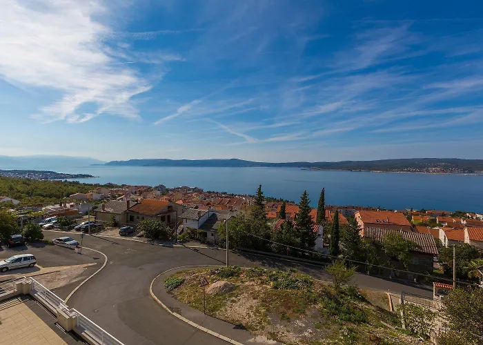 Apartamento Romantisches Studio-apartment Nur 650 Meter Zum Mit Meerblick, Fitnessraum Crikvenica
