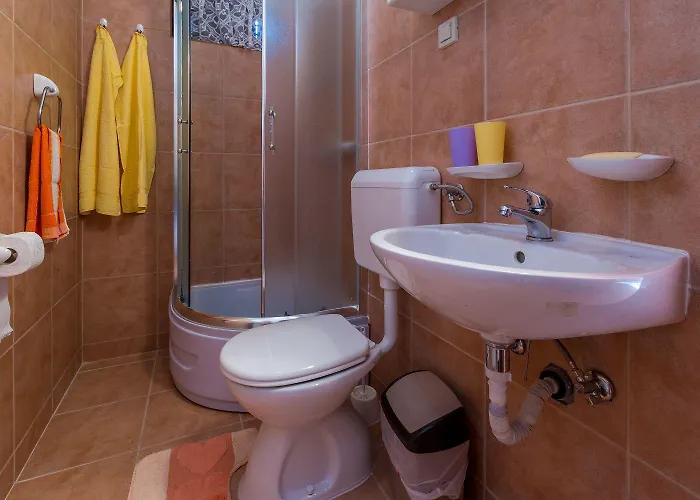 Romantisches Studio-apartment Nur 650 Meter Zum Mit Meerblick, Fitnessraum * Crikvenica
